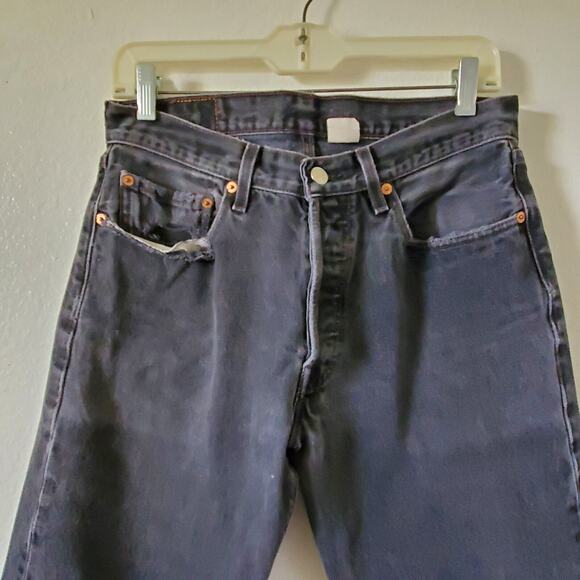 Vintage Levis 501 Mens 32x32 Black Button Fly Straight Leg Faded Frayed Classic - Picture 11 of 14